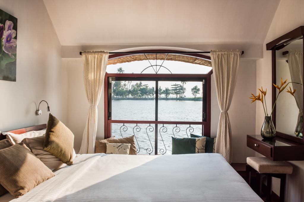 Xandari Riverscapes Alappuzha Room photo